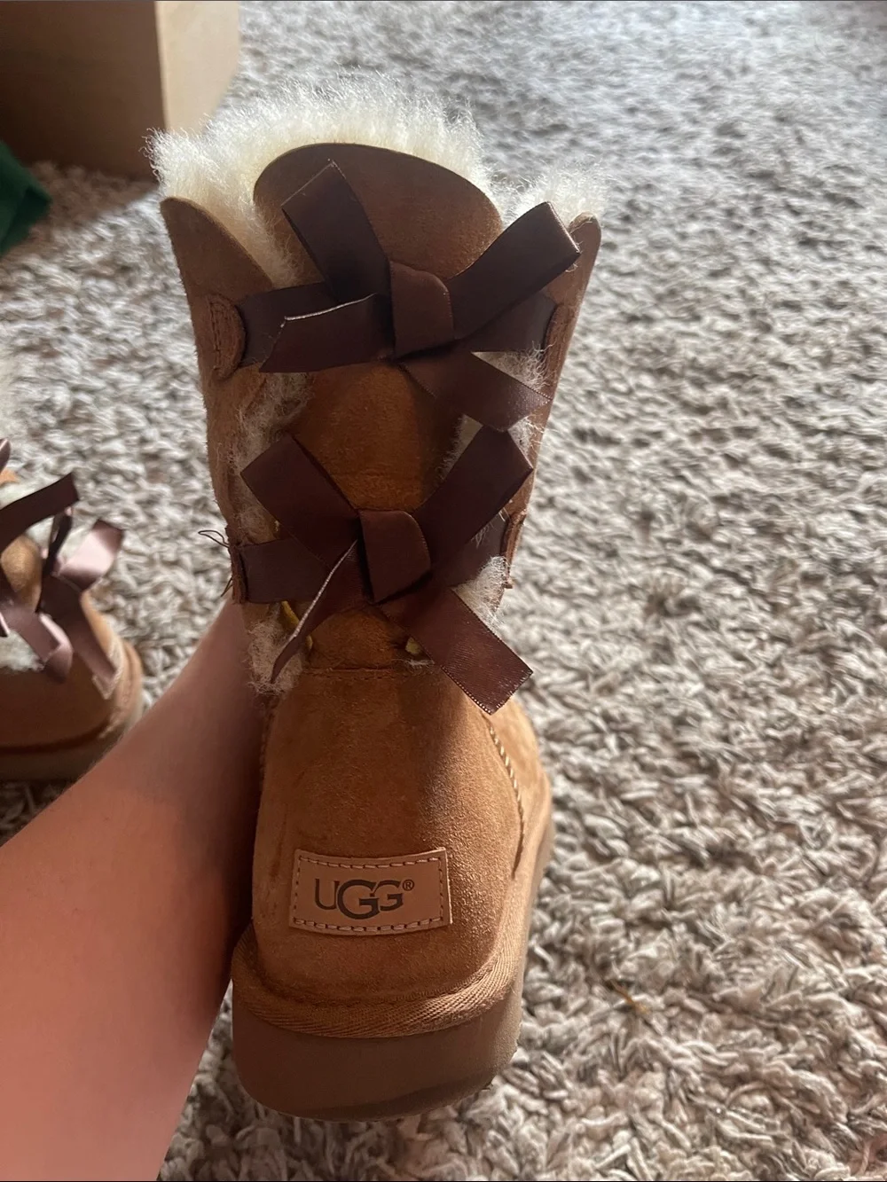 BOW UGG BOOTS WOMENS 11